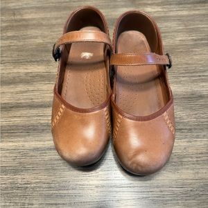 Mary Jane Dansko Clog- size 36- leather